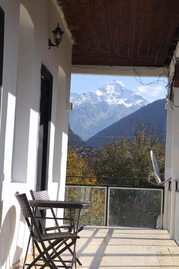 Eka'S Guest House Mestia Exterior foto